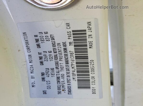 JM1BPALM7P1613987 2023 MAZDA 3 Белый Вид наклейки с VIN-кодом