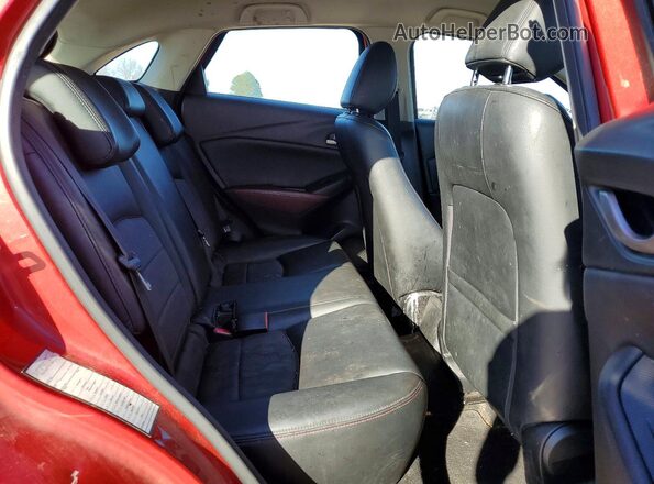 JM1DKDC73J0330020 2018 MAZDA CX-3 Red Widok tylnych siedzeń