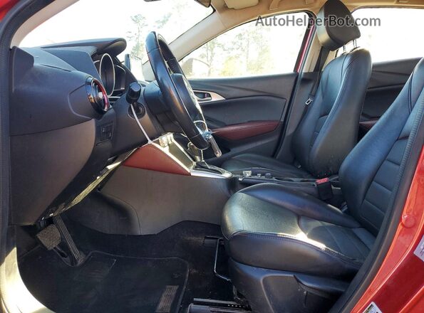 JM1DKDC73J0330020 2018 MAZDA CX-3 Red Widok wnętrza z przodu
