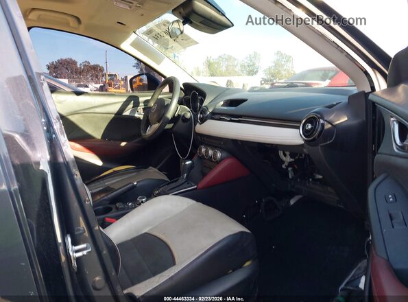 JM1DKDD7XG0134115 2016 MAZDA CX-3 Gray Widok wnętrza z przodu