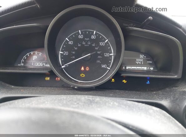 JM1DKFC78K0427159 2019 MAZDA CX-3 Red Widok tylnych siedzeń