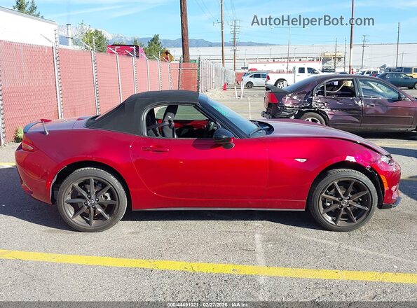 JM1NDAC71P0554375 2023 MAZDA MX-5 MIATA Бордовый Панорамный вид салона 360°