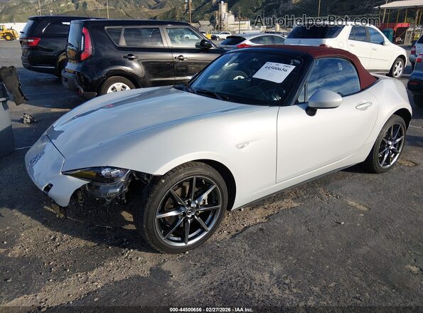 JM1NDAD74J0203501 2018 MAZDA MX-5 MIATA Белый Передняя левая четверть