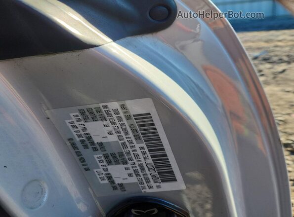 JM1NDAM71J0200717 2018 MAZDA MX-5 Серебряный Вид подкапотного пространства