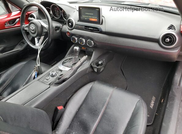 JM1NDAM73H0103786 2017 MAZDA MX-5 Maroon Dashboard view