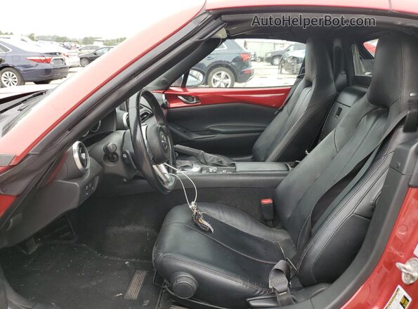 JM1NDAM73H0103786 2017 MAZDA MX-5 Maroon Front interior view