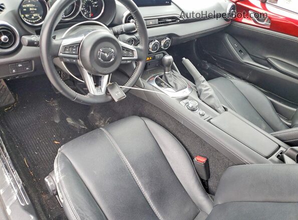 JM1NDAM78R0608854 2024 MAZDA MX-5 Красный Вид панели приборов