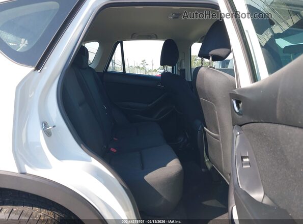 JM3KE2BY5G0867582 2016 MAZDA CX-5 White Widok naklejki z numerem VIN