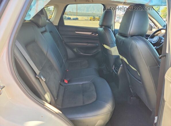 JM3KFACM9K0698467 2019 MAZDA CX-5 White უკანა სავარძლების ხედი