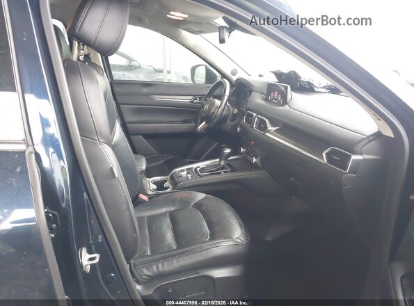 JM3KFADM4K1556732 2019 MAZDA CX-5 Синий Вид салона спереди