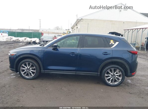 JM3KFADM4K1556732 2019 MAZDA CX-5 Синий Панорамный вид салона 360°