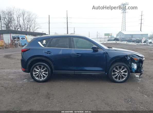 JM3KFADM4K1556732 2019 MAZDA CX-5 Синий Вид задней части салона