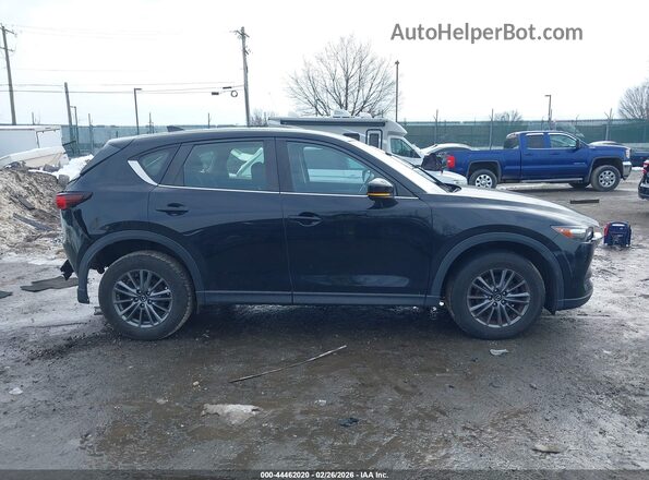 JM3KFBBL4H0127752 2017 MAZDA CX-5 Dark Blue Vista interior trasera