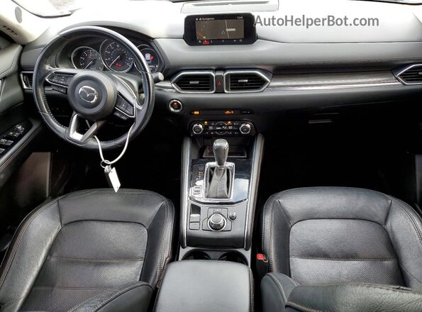 JM3KFBDL7H0189336 2017 MAZDA CX-5 Белый Вид панели приборов