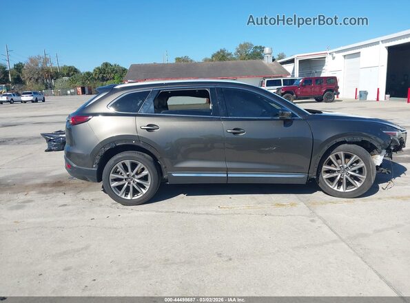 JM3TCADY7J0216205 2018 MAZDA CX-9 Коричневый Вид задней части салона