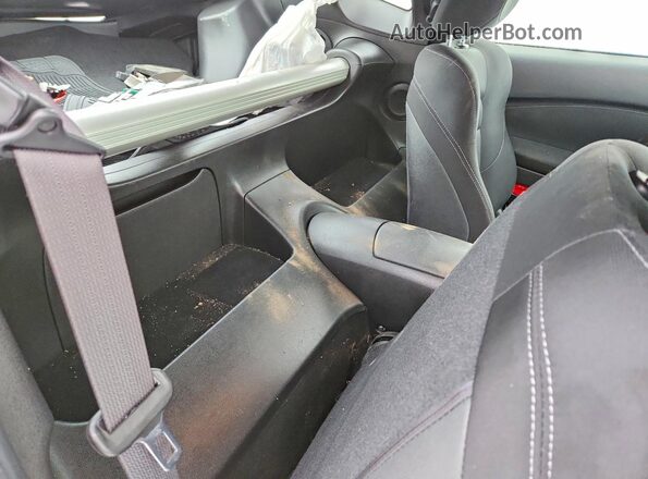 JN1AZ4EH8JM571216 2018 NISSAN 370Z Cream Rear seats view