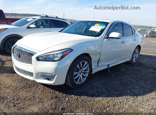 JN1BY1AP6JM180696 2018 INFINITI Q70 Белый Передняя левая четверть