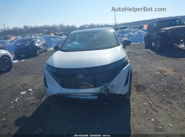 JN1DF0BB8PM705214 2023 NISSAN OTHER White Սարքավորումների վահանակի տեսք