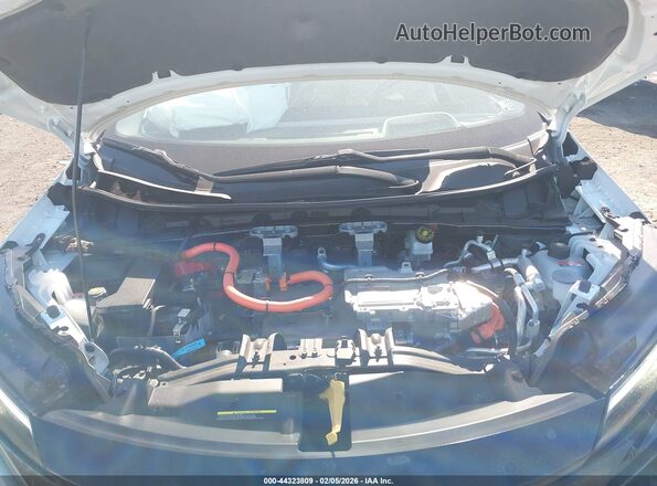 JN1DF0BB8PM705214 2023 NISSAN OTHER White Հետևի տեսք