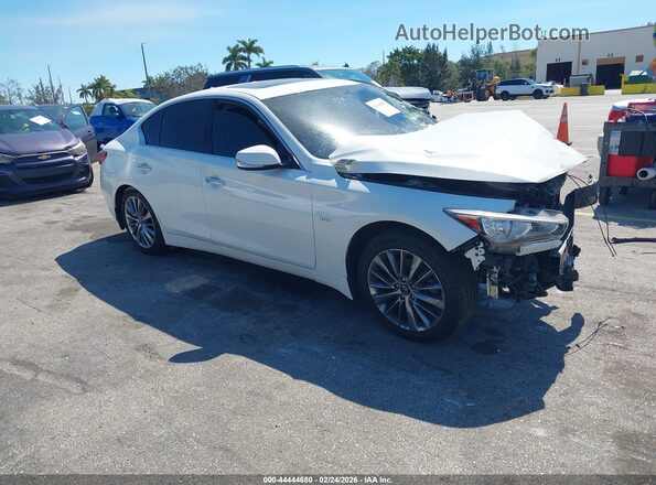 JN1EV7AP2KM541643 2019 INFINITI Q50 Белый Передняя правая четверть