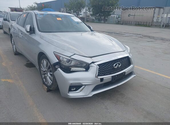 JN1EV7APXKM542507 2019 INFINITI Q50 Серебряный Вид спереди