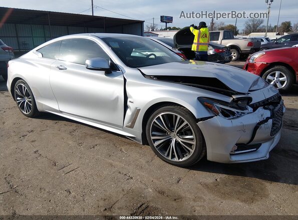 JN1EV7EK3JM341206 2018 INFINITI Q60 Серебряный Передняя правая четверть