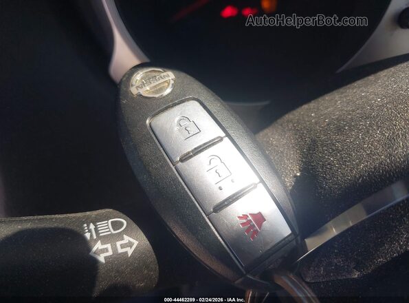 JN8AF5MR6HT705506 2017 NISSAN JUKE Черный Вид панели приборов