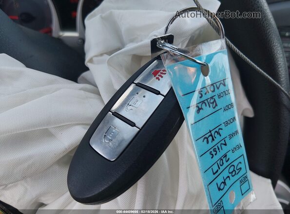 JN8AF5MR9HT702051 2017 NISSAN JUKE Blue Առջևի վահանակի տեսք