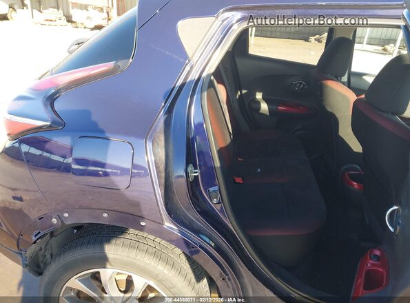 JN8AF5MRXHT704844 2017 NISSAN JUKE Blue VIN sticker view