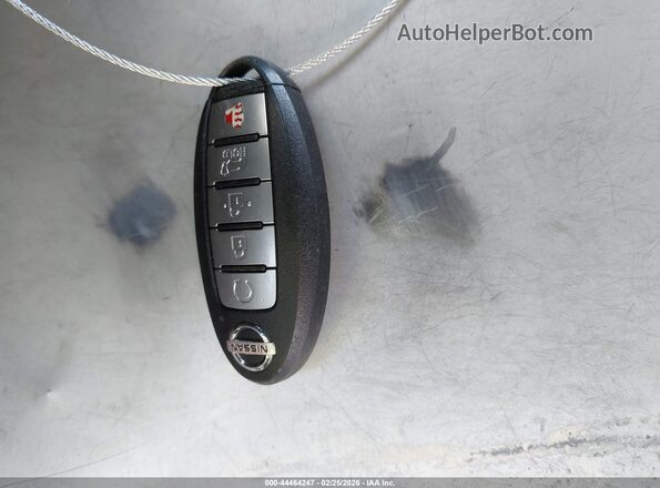 JN8AT2MVXKW396018 2019 NISSAN ROGUE Белый Вид панели приборов