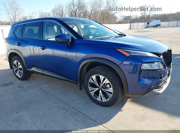 JN8AT3BA7MW008283 2021 NISSAN ROGUE Blue Przód prawy