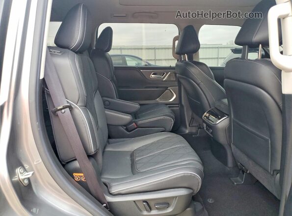 JN8AZ3DB7S9401023 2025 INFINITI QX80 Серебряный Вид задних сидений