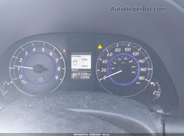 JN8CS1MW1HM414554 2017 INFINITI QX70 Gray Vista de los asientos traseros