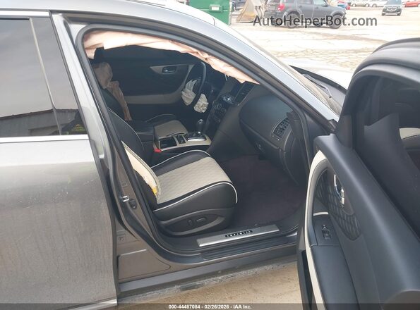 JN8CS1MW2HM415373 2017 INFINITI QX70 Серый Вид салона спереди
