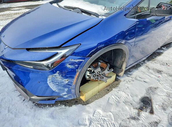 JTDACACU5S3052354 2025 TOYOTA PRIUS Синий Вид щитка приборов