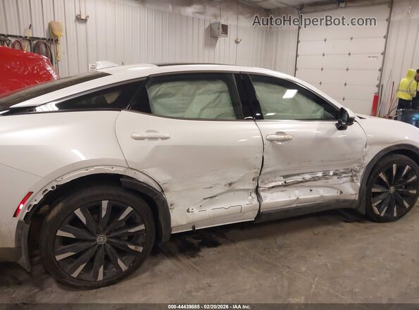 JTDAFAAF1R3007157 2024 TOYOTA CROWN Белый Вид спереди