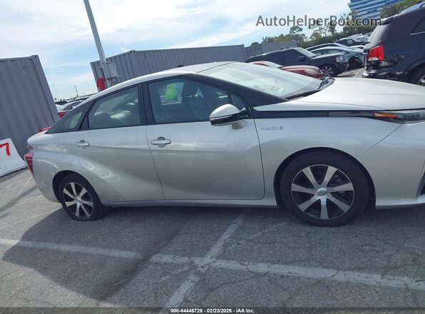 JTDBVRBD3HA003298 2017 TOYOTA MIRAI Silver Vista interior trasera