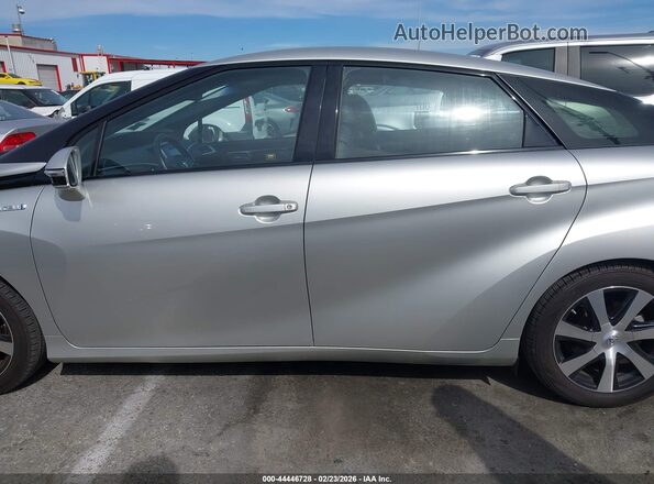 JTDBVRBD3HA003298 2017 TOYOTA MIRAI Silver Vista interior de 360 grados