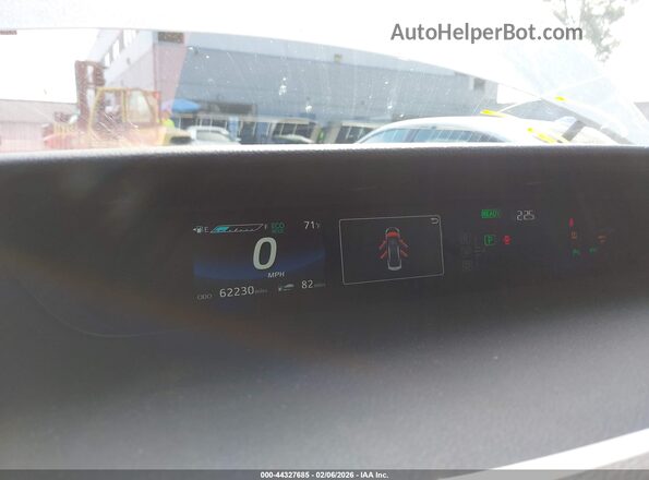 JTDBVRBD3KA007200 2019 TOYOTA MIRAI White Vista de los asientos traseros