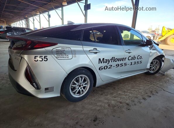 JTDKARFP8K3112349 2019 TOYOTA PRIUS Серебряный Задняя правая четверть