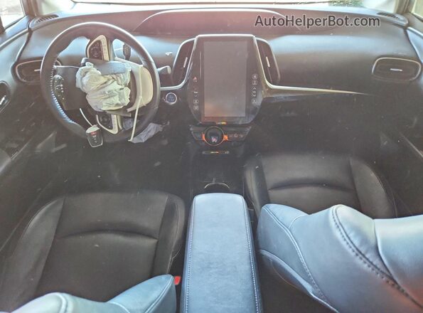 JTDKARFP8K3112349 2019 TOYOTA PRIUS Серебряный Вид панели приборов