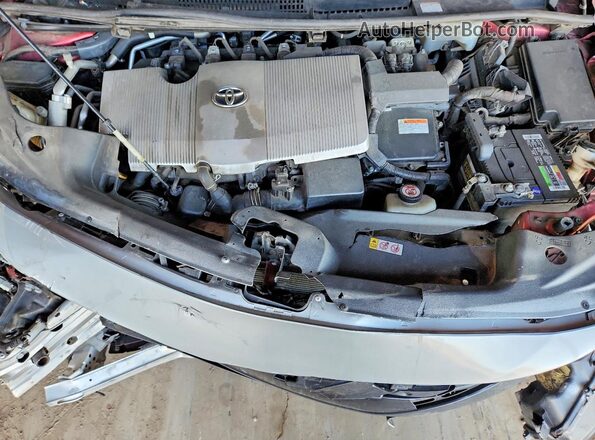 JTDKARFP8K3112349 2019 TOYOTA PRIUS Серебряный Вид задней части салона