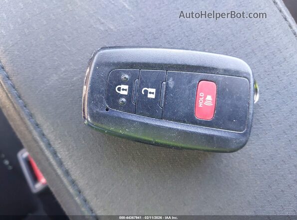 JTDL9RFU1L3018852 2020 TOYOTA LE Red Widok deski rozdzielczej