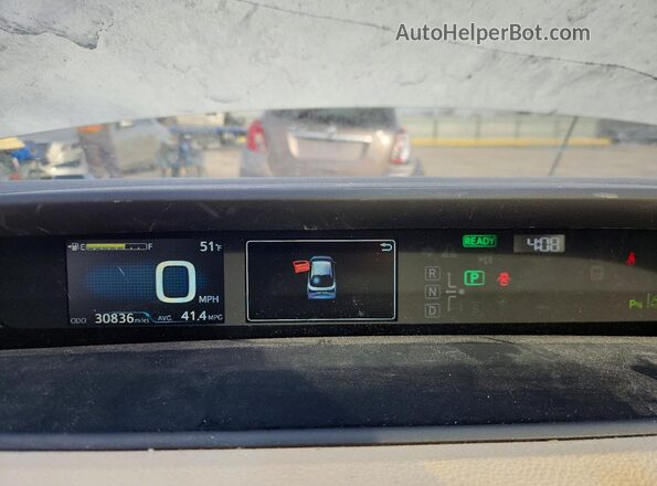JTDL9RFU2K3005221 2019 TOYOTA PRIUS Белый Вид щитка приборов