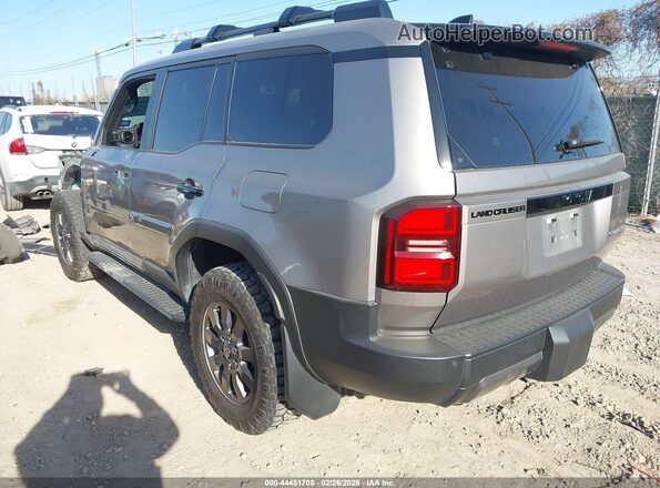 JTEABFAJ4S5012517 2025 TOYOTA LAND CRUISER Серый Задняя левая четверть