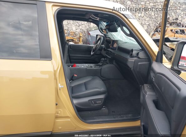JTEABFAJ5RK005233 2024 TOYOTA LAND CRUISER Золотой Вид салона спереди