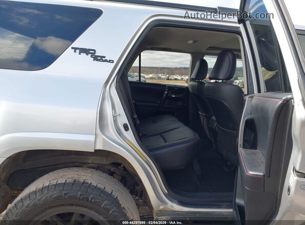 JTEBU5JR4K5656971 2019 TOYOTA 4RUNNER Серебряный Вид наклейки с VIN-кодом