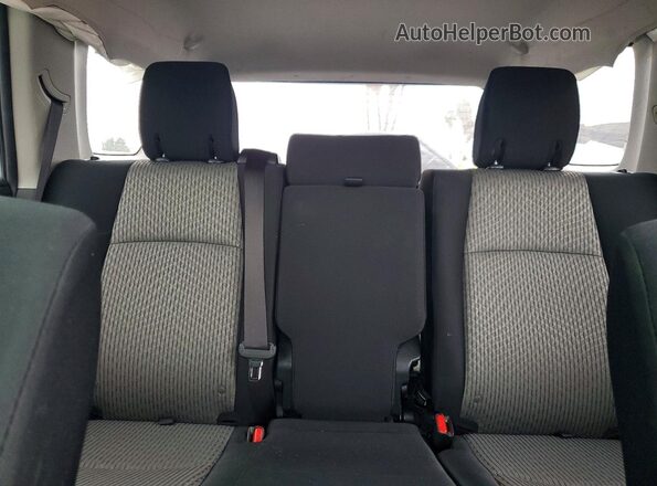 JTEBU5JR4K5672488 2019 TOYOTA 4RUNNER Серебряный Вид задних сидений