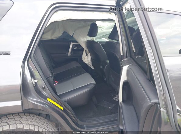 JTENU5JR0P6170673 2023 TOYOTA 4RUNNER Серый Вид наклейки с VIN-кодом