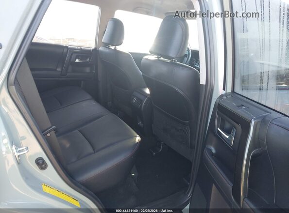 JTERU5JR2P6138258 2023 TOYOTA 4RUNNER Gray Вид наклейки з VIN-кодом